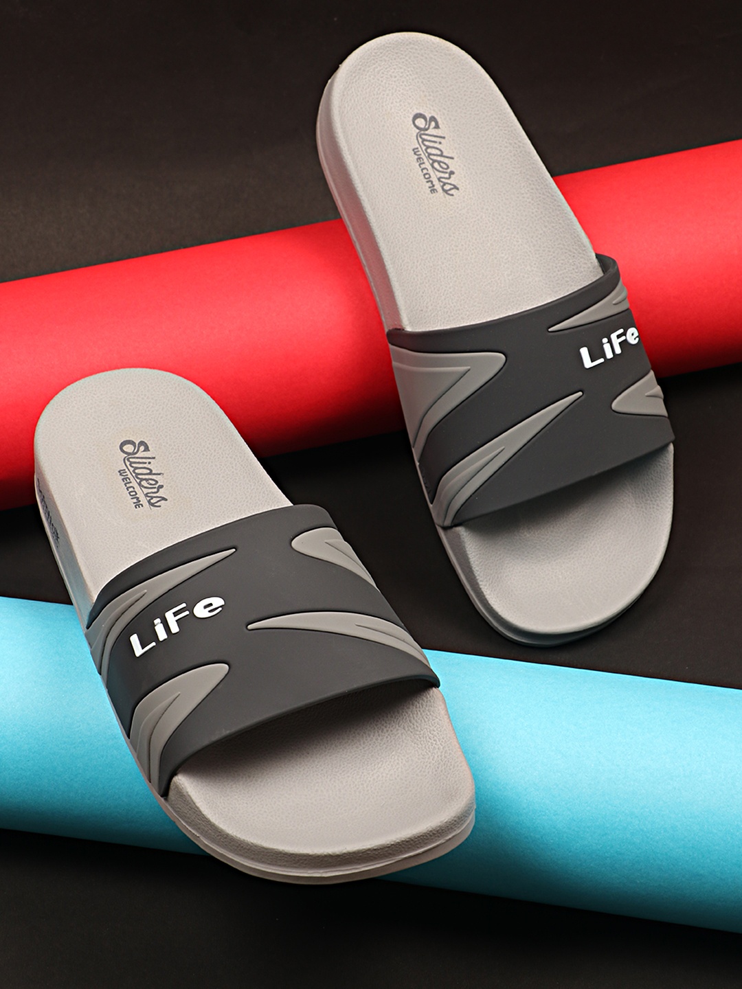 

WELCOME Men Grey Sliders