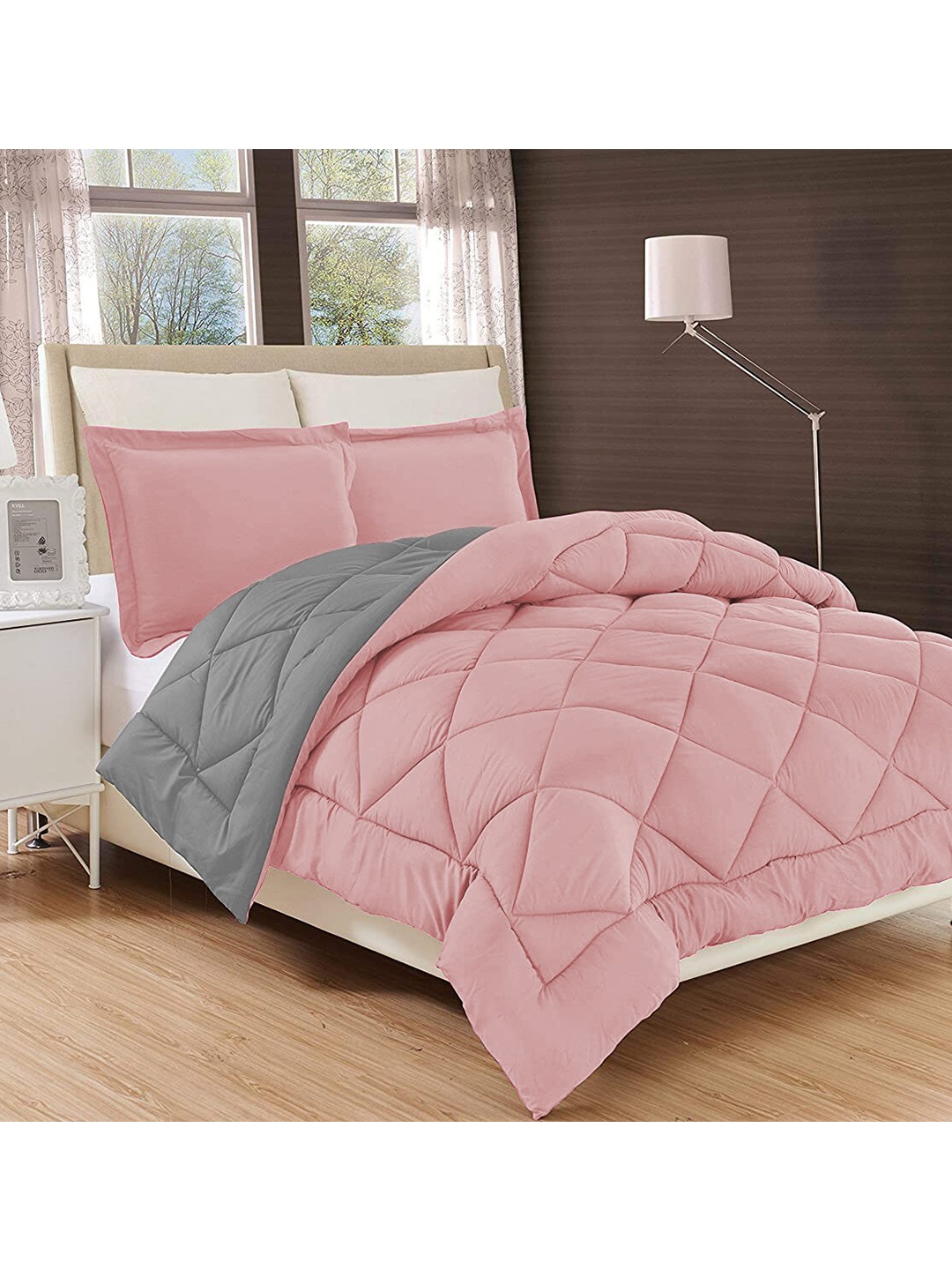

Sasimo Pink & Grey AC Room 210 GSM Double Bed Quilt