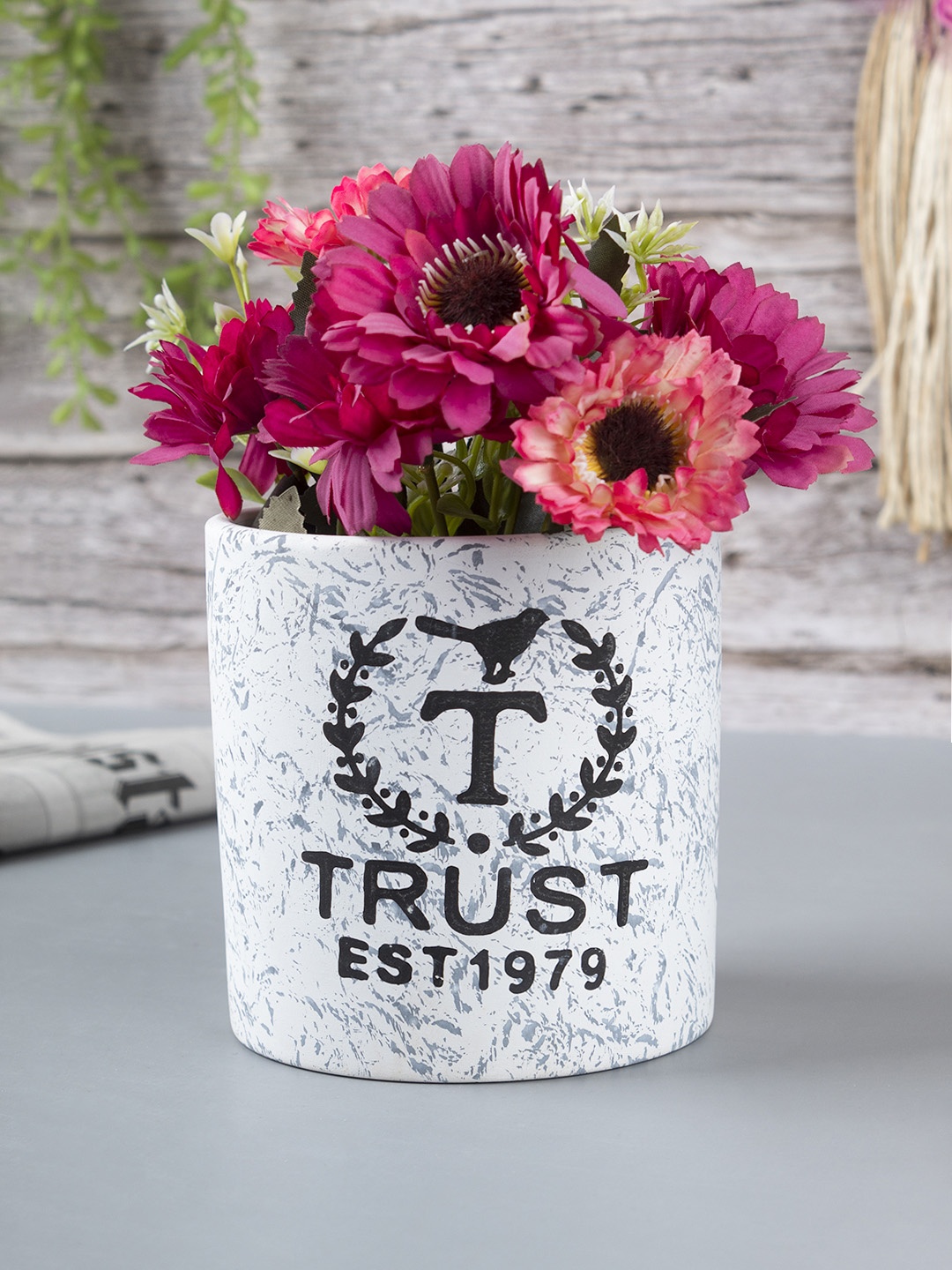 

MARKET99 White Printed Ceramic Table Planter