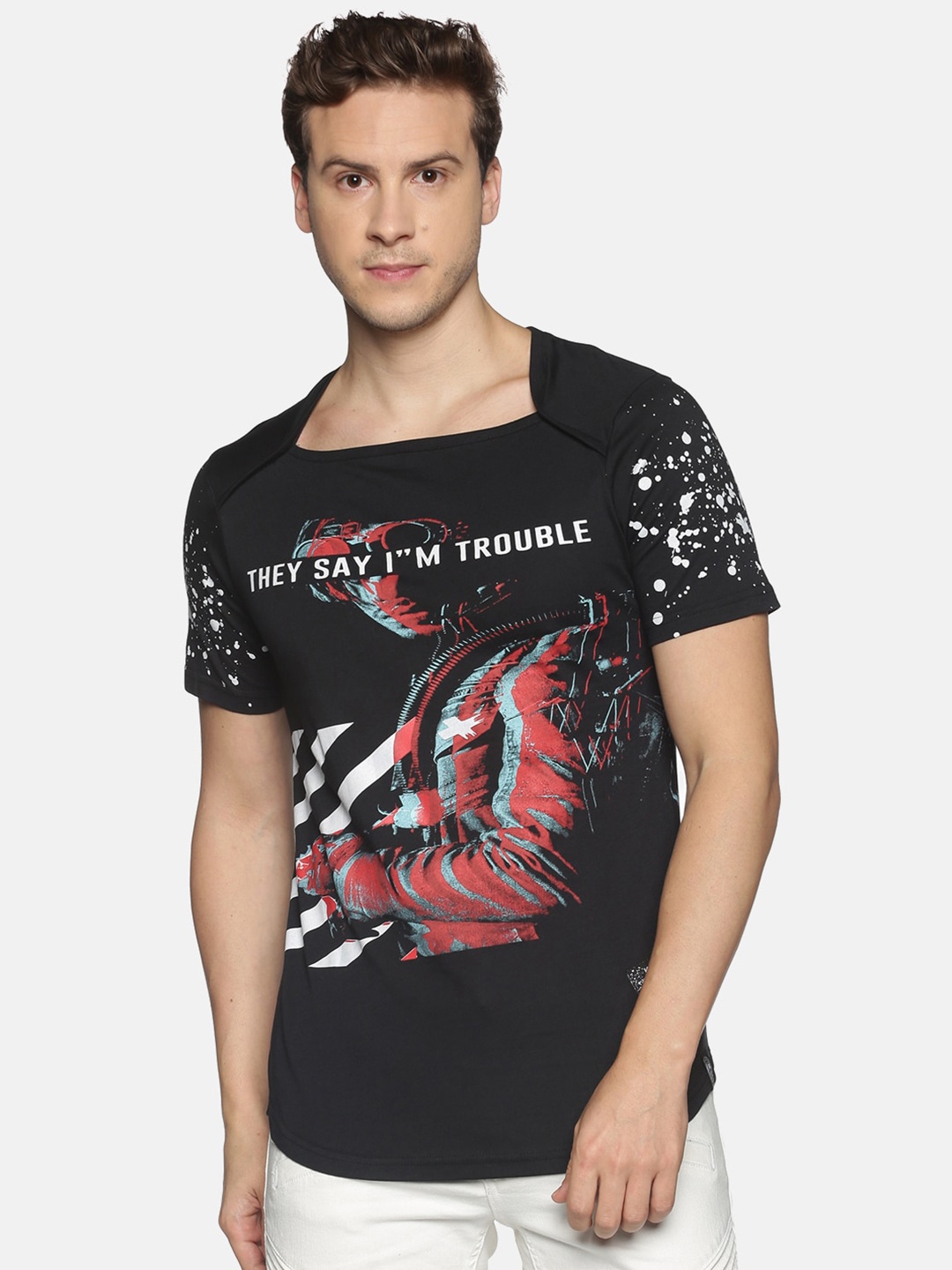 

KULTPRIT Men Black Printed Pure Cotton Raw Edge Slim Fit T-shirt