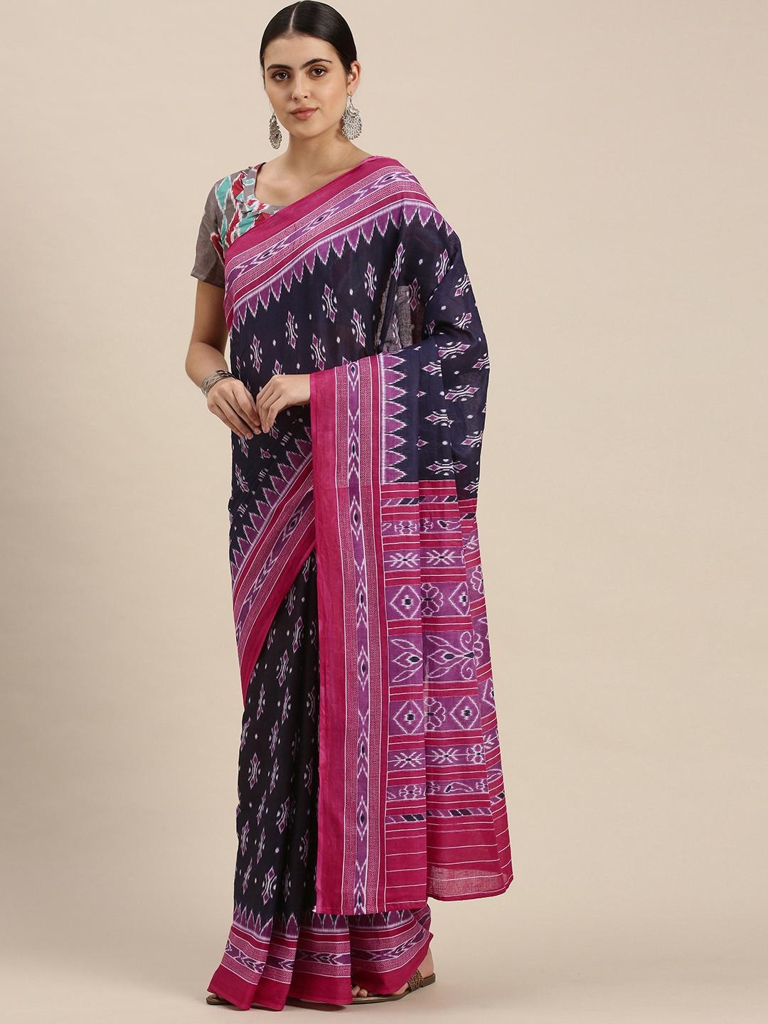 

Satrani Black & Pink Pure Cotton Ethnic Motif Print Saree