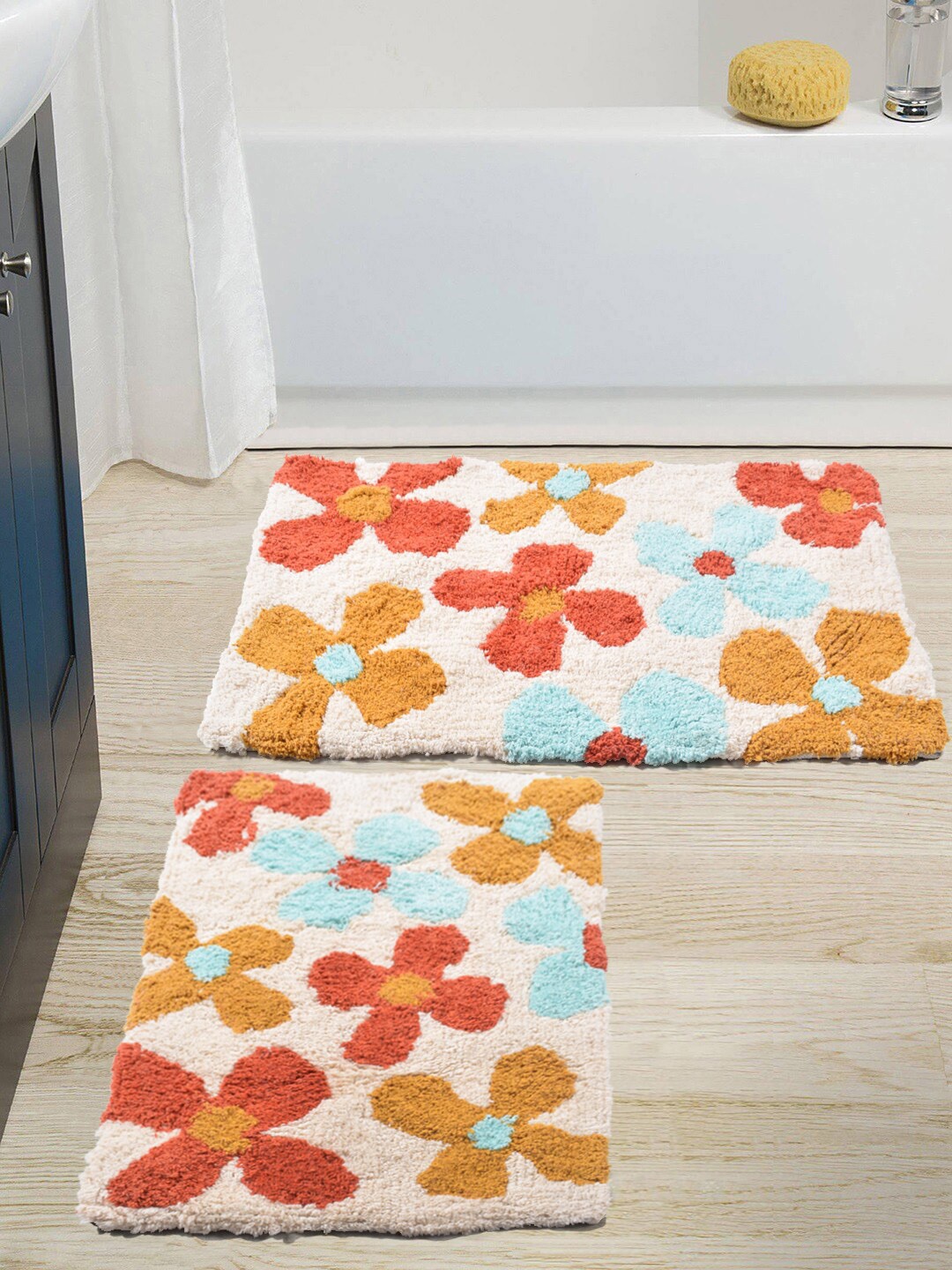 

BLANC9 White & Orange Printed 1700 GSM Pure Cotton Bath Rug