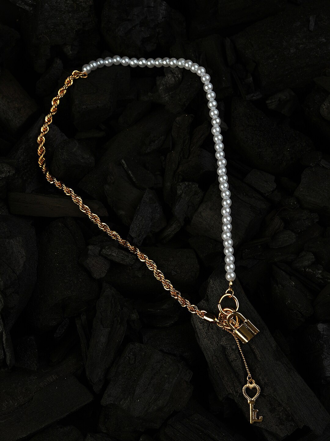 

SOHI Gold-Toned & White Brass Gold-Plated Chain