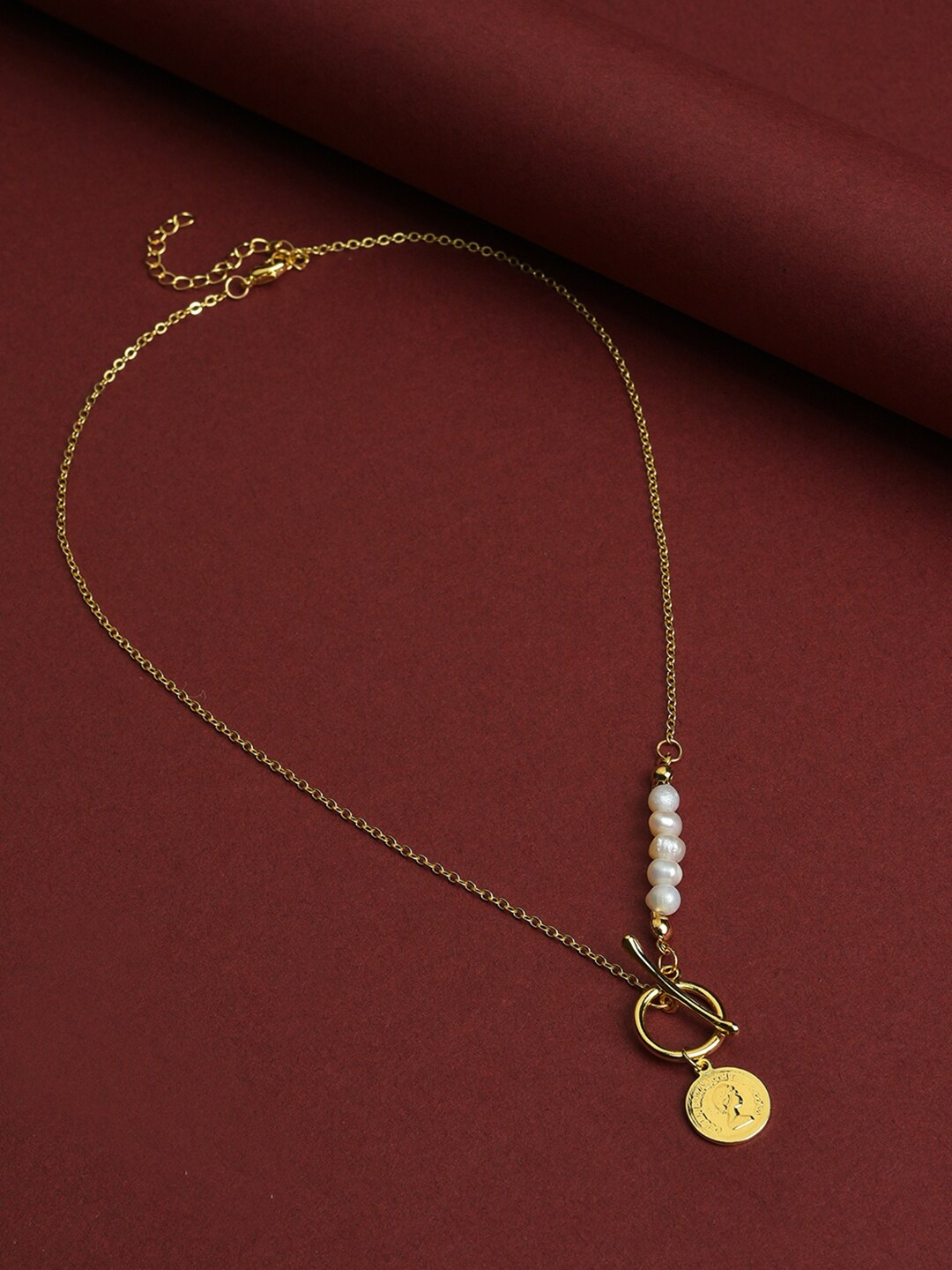 

SOHI Gold-Toned & White Brass Gold-Plated Necklace