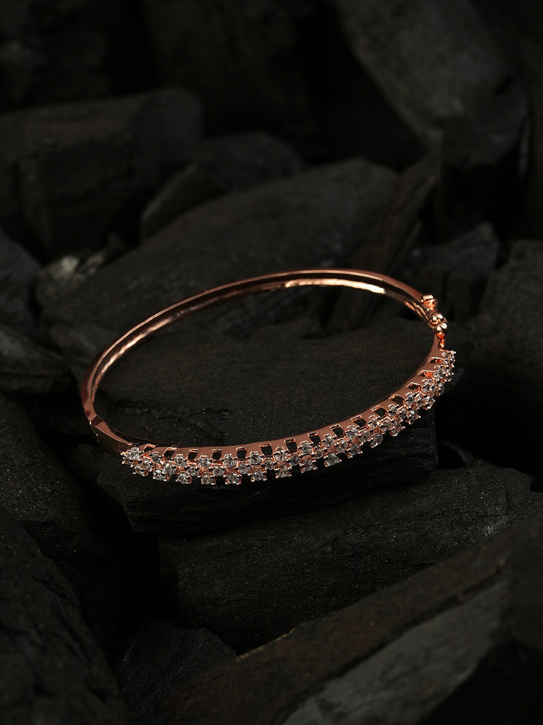 

SOHI Women Rose Gold & White American Diamond Rose Gold-Plated Bangle-Style Bracelet