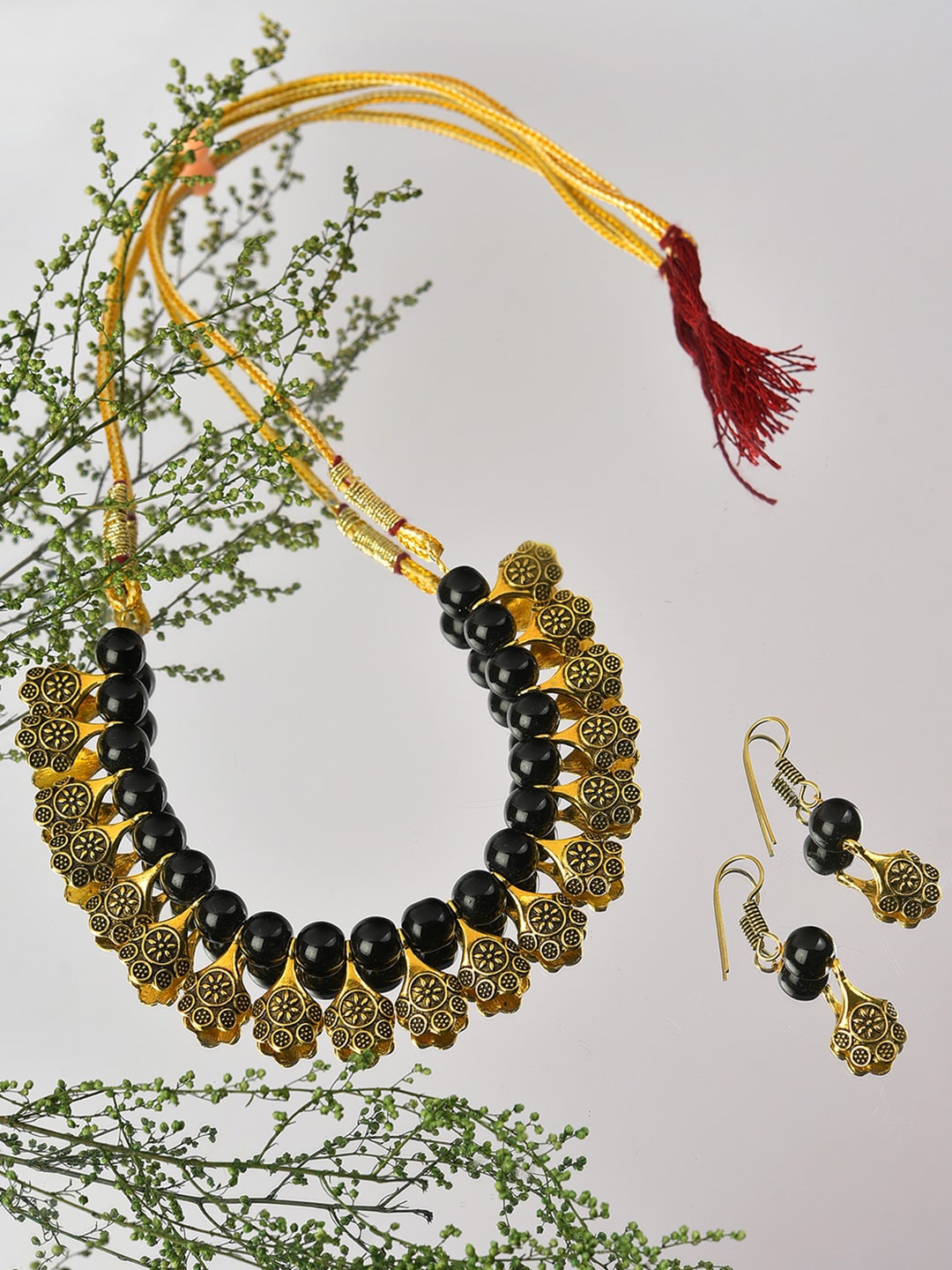 

SOHI Gold-Plated Black & Gold-Toned Beaded Jewellery Set