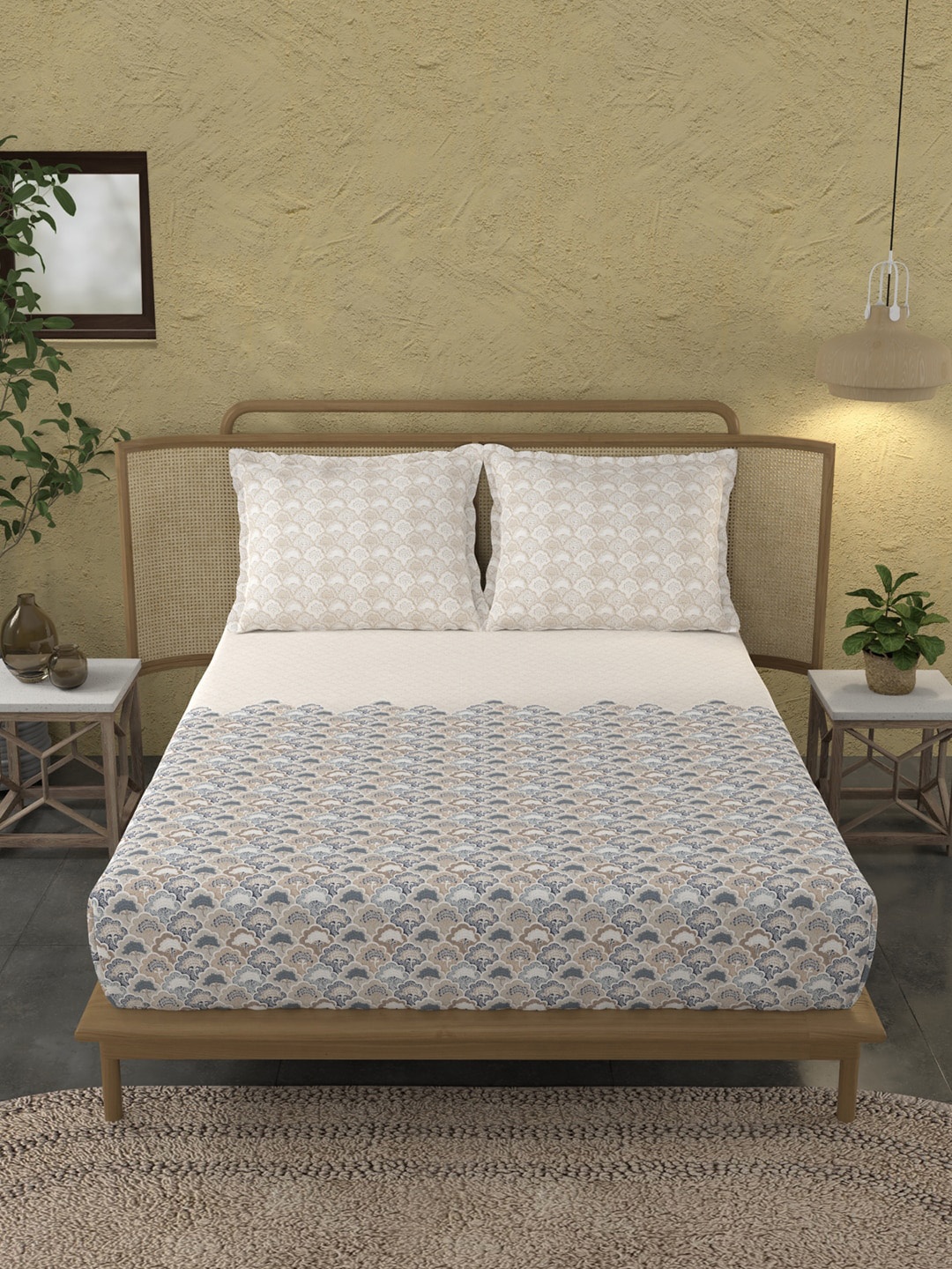 

MYTRIDENT Beige Floral Double King Bedding Set