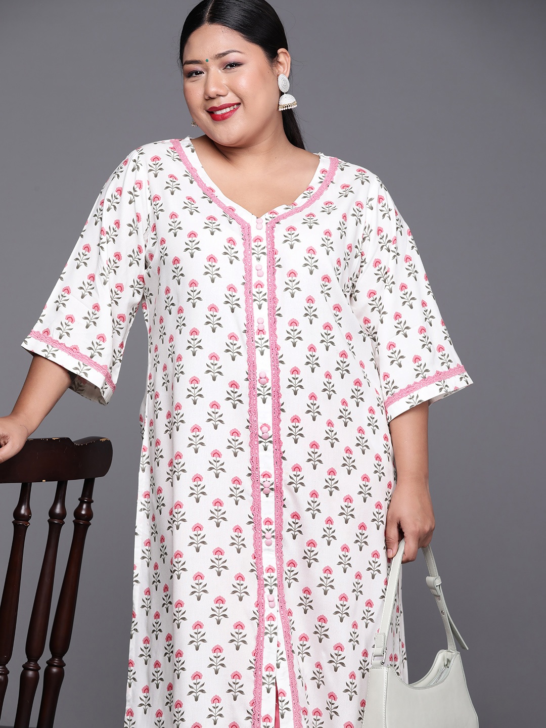 

EXTRA LOVE BY LIBAS Plus Size Women White & Pink Pure Cotton Floral Printed Kurta