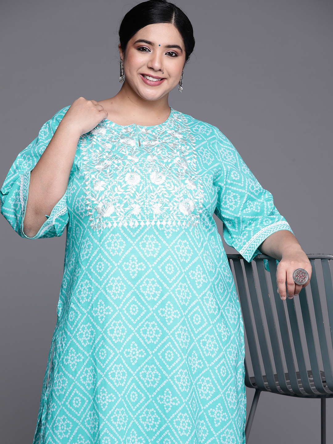 

EXTRA LOVE BY LIBAS Plus Size Women Blue Bandhani Printed Thread Work Cotton Kurta