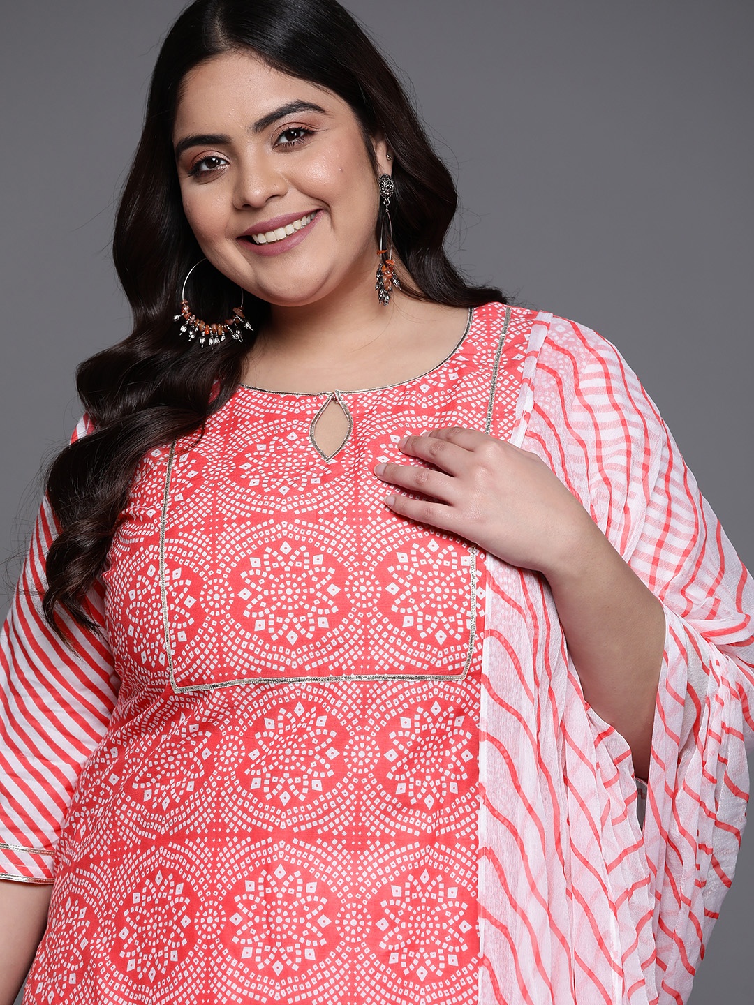 

EXTRA LOVE BY LIBAS Women Plus Size Coral Printed Cotton Kurta with Skirt & With Dupatta