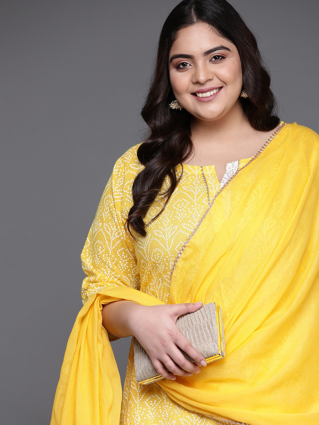 

EXTRA LOVE BY LIBAS Women Plus Size Yellow Printed Kurta with Skirt & With Dupatta