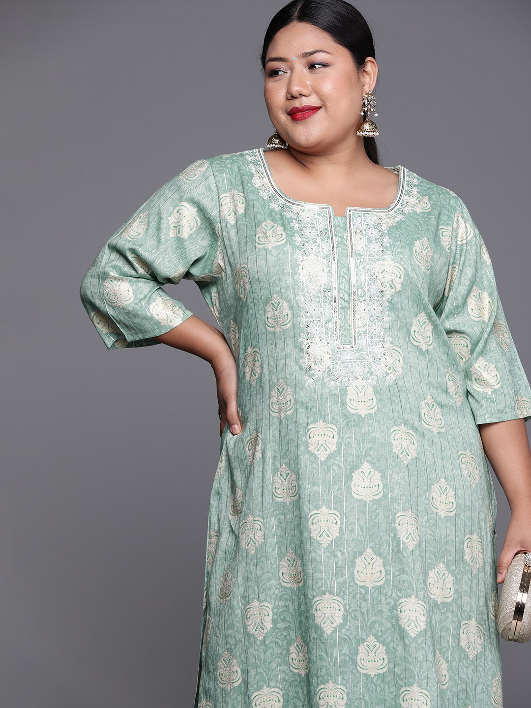 

EXTRA LOVE BY LIBAS Women Blue & White Ethnic Motifs Printed Sequin Detail Kurta