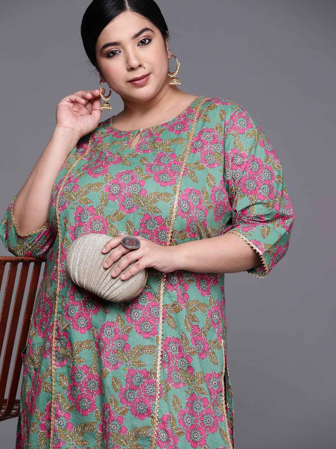 

EXTRA LOVE BY LIBAS Plus Size Women Green & Pink Floral Keyhole Neck Floral Kurta