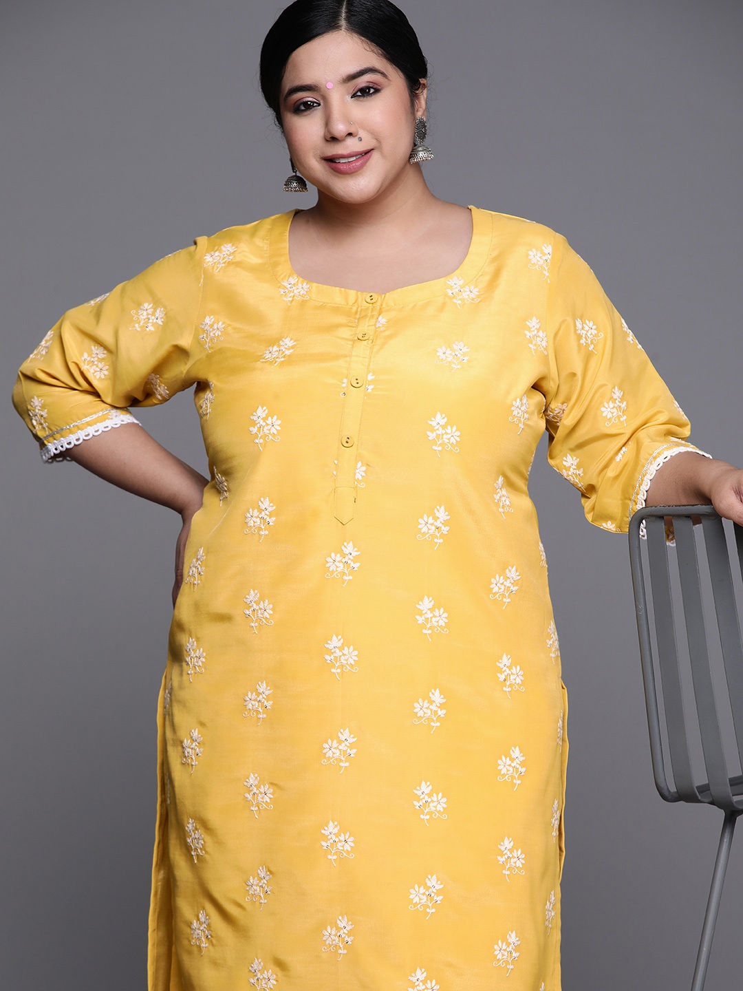 

EXTRA LOVE BY LIBAS Plus Size Women Yellow & White Floral Embroidered Kurta