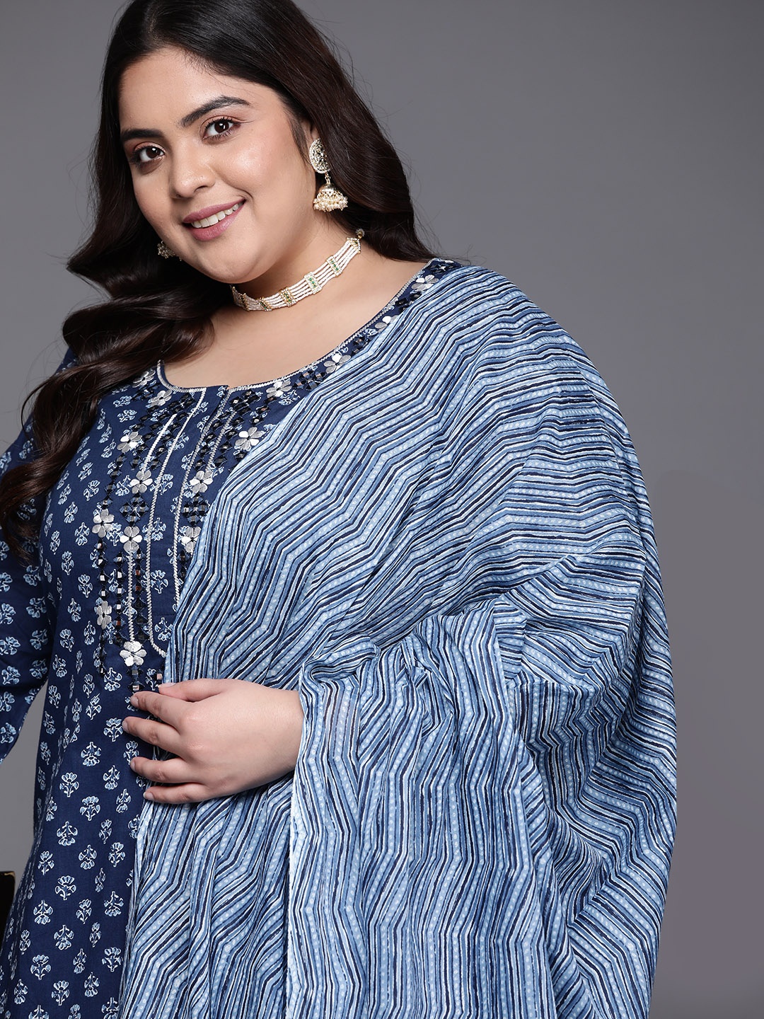 

EXTRA LOVE BY LIBAS Plus Size Women Blue Floral Mirror Work Cotton Kurta Set & Dupatta