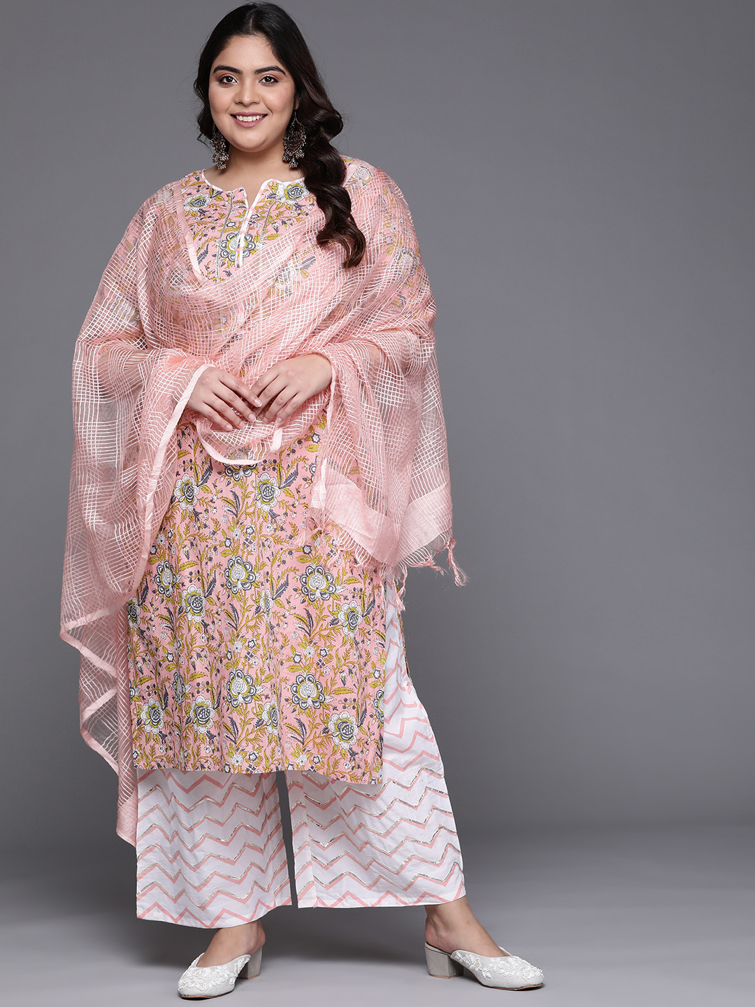 

EXTRA LOVE BY LIBAS Women Plus Size Pink Printed Cotton Kurta with Palazzos & With