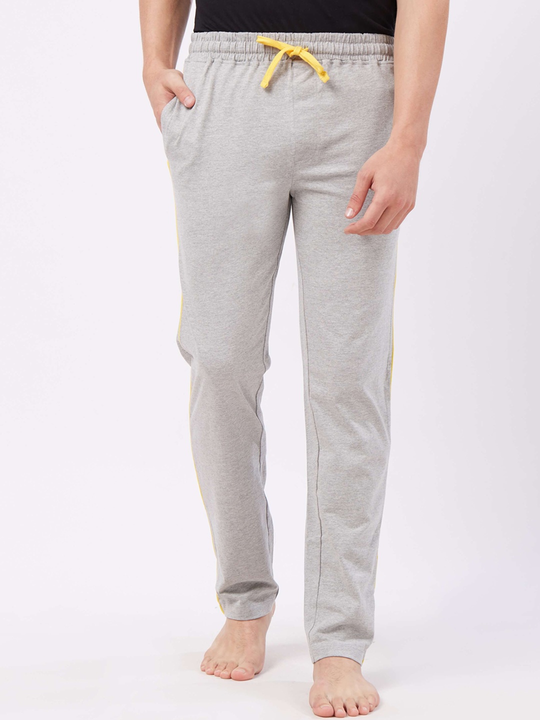 

Fruit of the loom Men Grey Track Pants, Grey melange