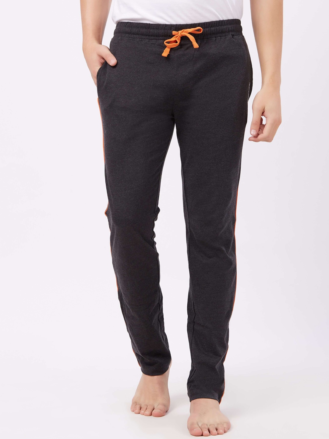 

Fruit of the loom Charcoal Solid Slim Fit Cotton Winter Lounge Pant