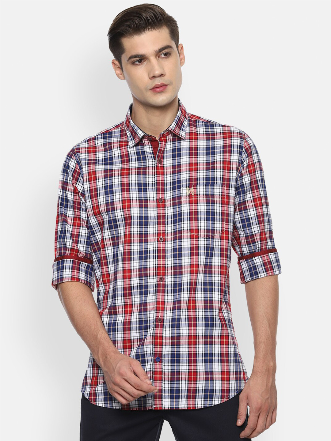 

Van Heusen Sport Men Red & Blue Slim Fit Tartan Checks Checked Pure Cotton Casual Shirt