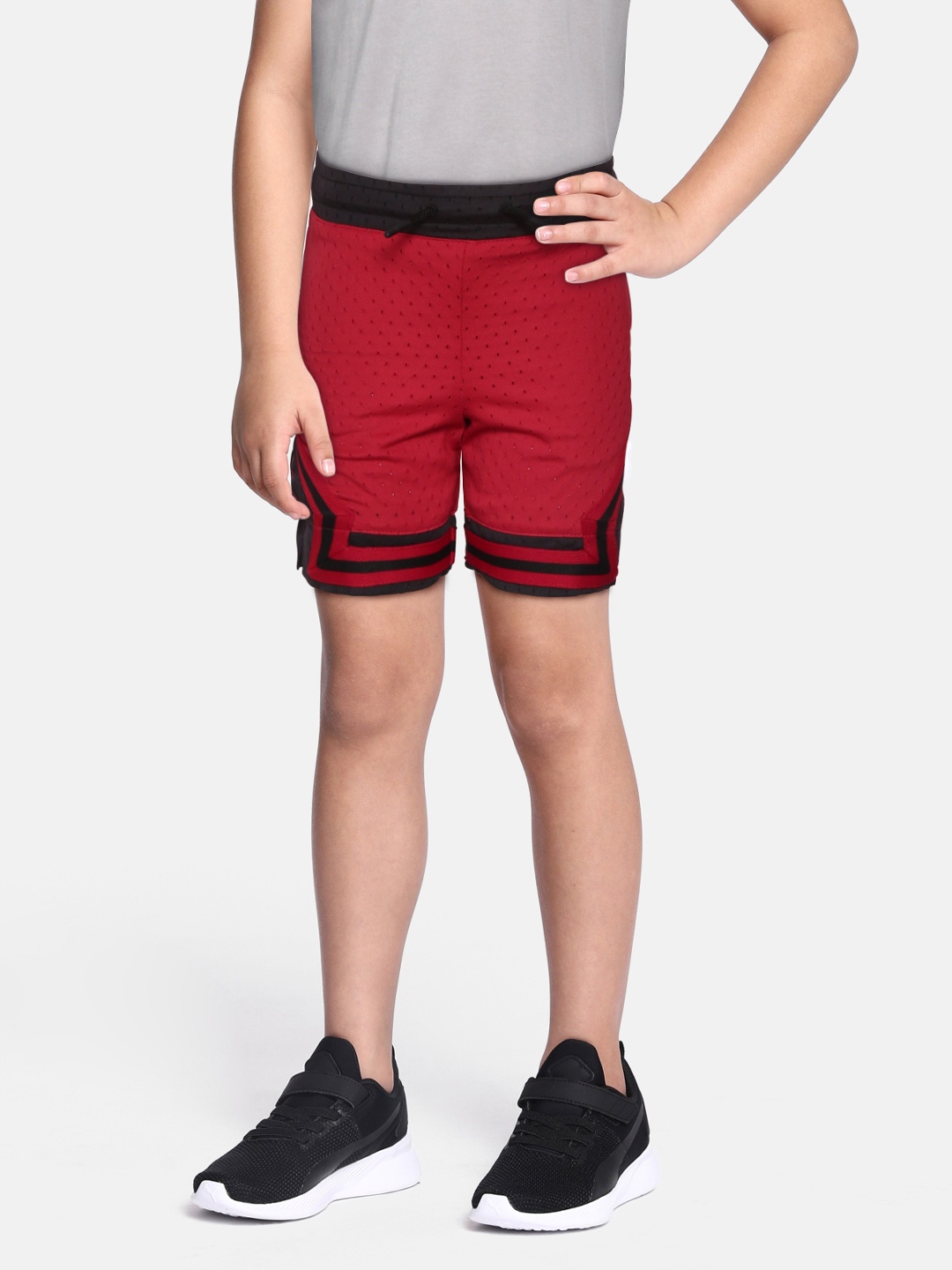 

Jordan Boys Red Solid AIR Diamond Loose Fit Shorts