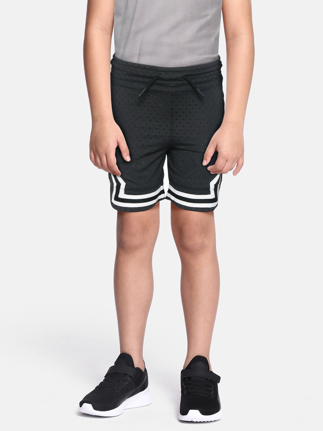 

Jordan Boys Black Solid AIR Diamond Loose Fit Shorts