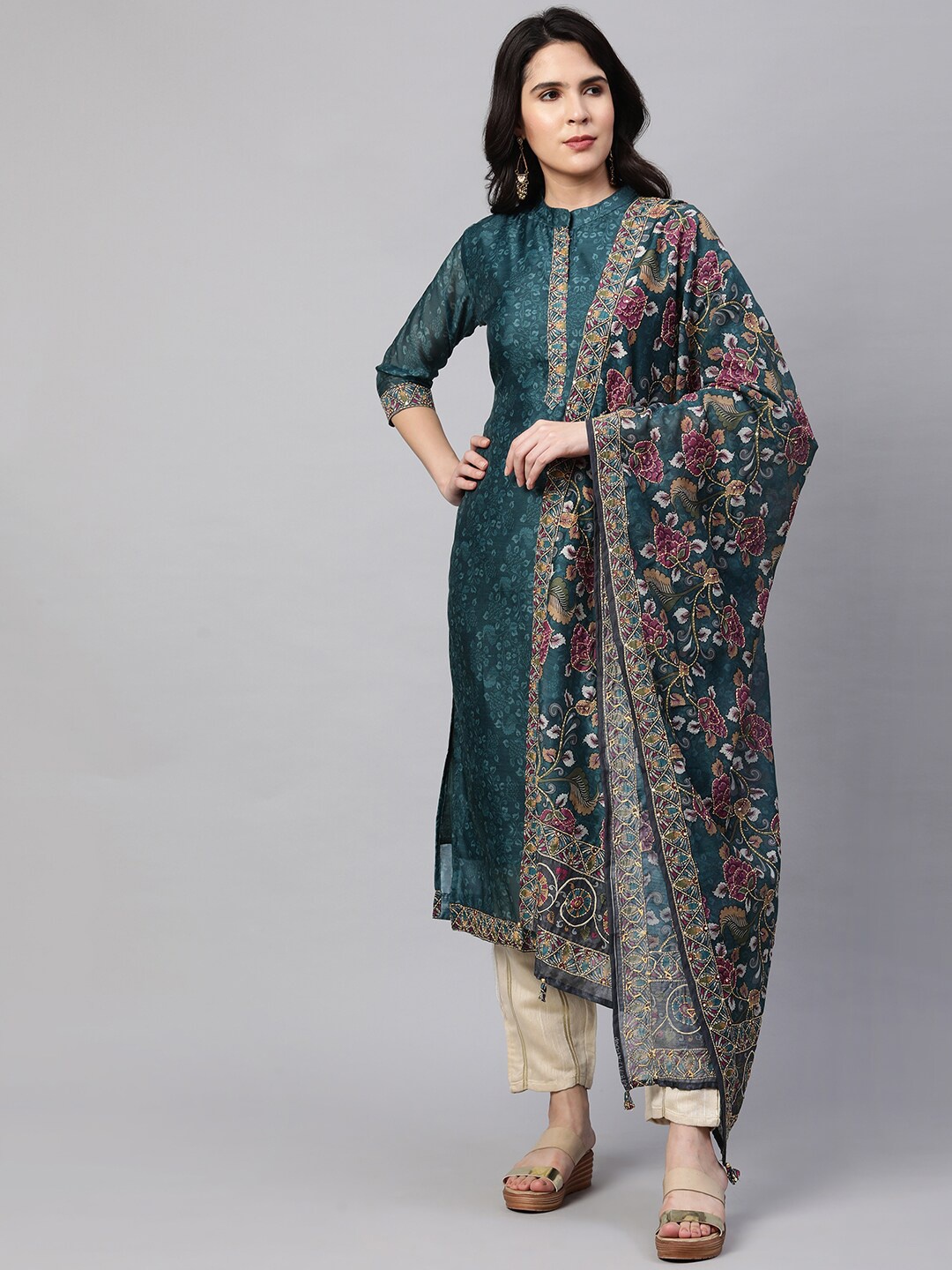 

FASHOR Women Teal Green Floral Printed Chanderi Silk Kurta With Dupatta