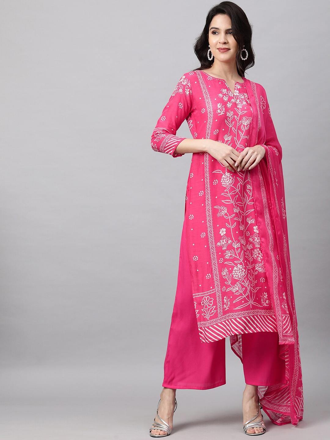 

FASHOR Women Pink Bandhani Printed Kurta with Palazzos & With Dupatta