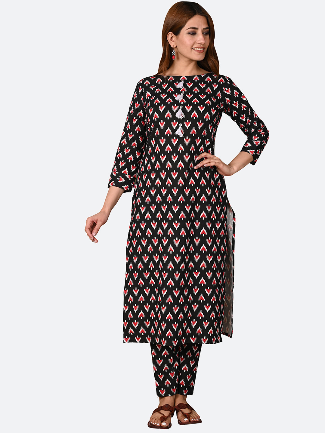 

KALINI Women Black Ethnic Motifs Printed Kurta with Trousers