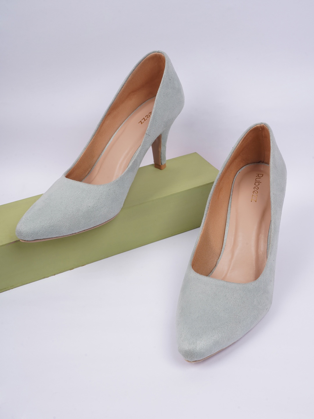 

Rubeezz Sea Green Slim Heeled Pumps