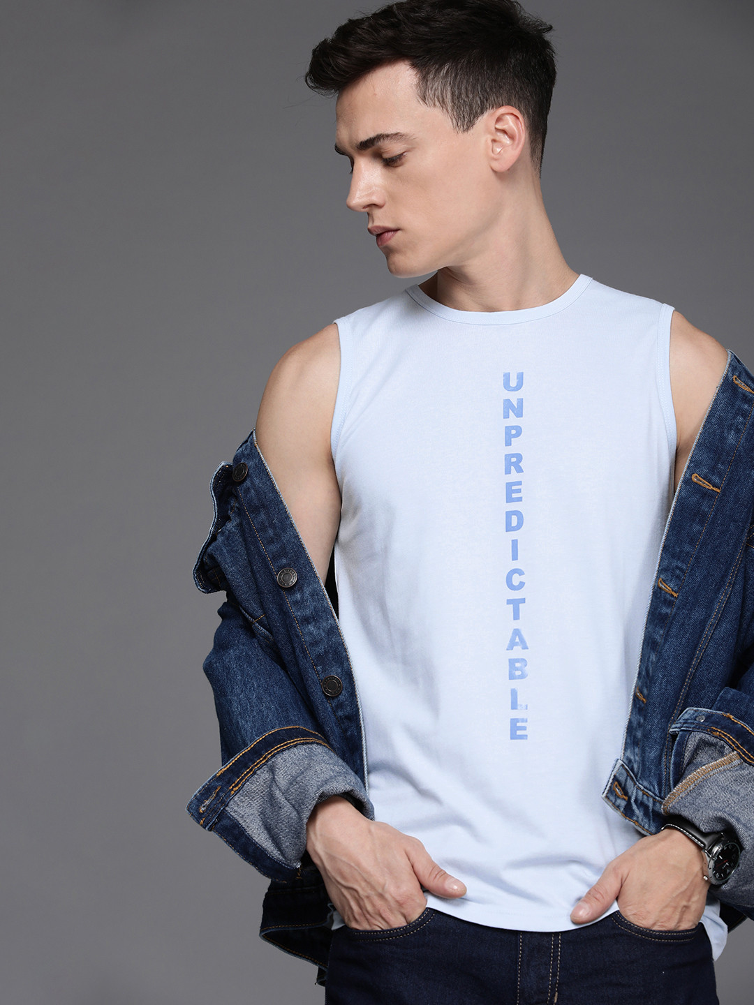 

WROGN Men Light Blue Typography Printed Slim Fit Sleeveless T-shirt