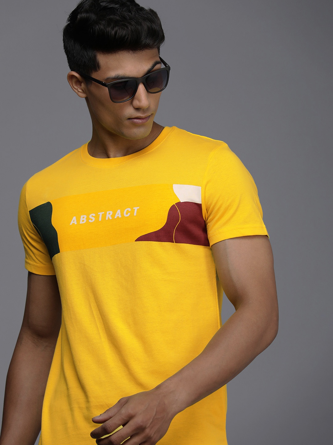 

WROGN Men Yellow Typography Printed Slim Fit Pure Cotton T-shirt