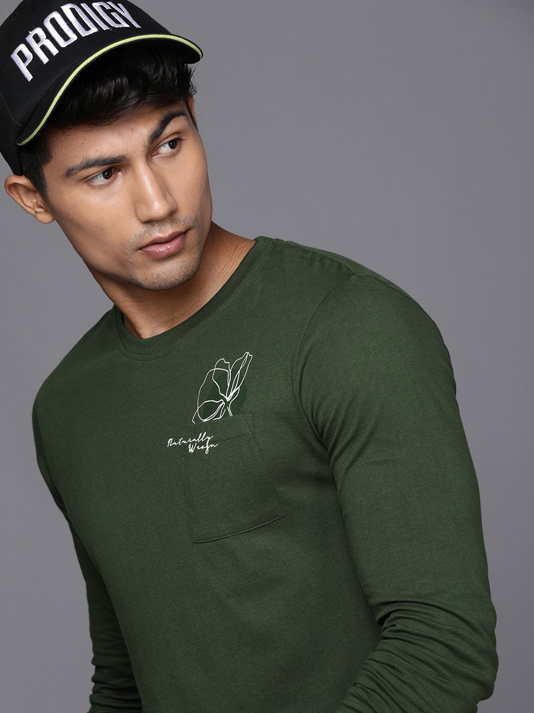 

WROGN Men Olive Green Solid Long Sleeves Casual T-shirt