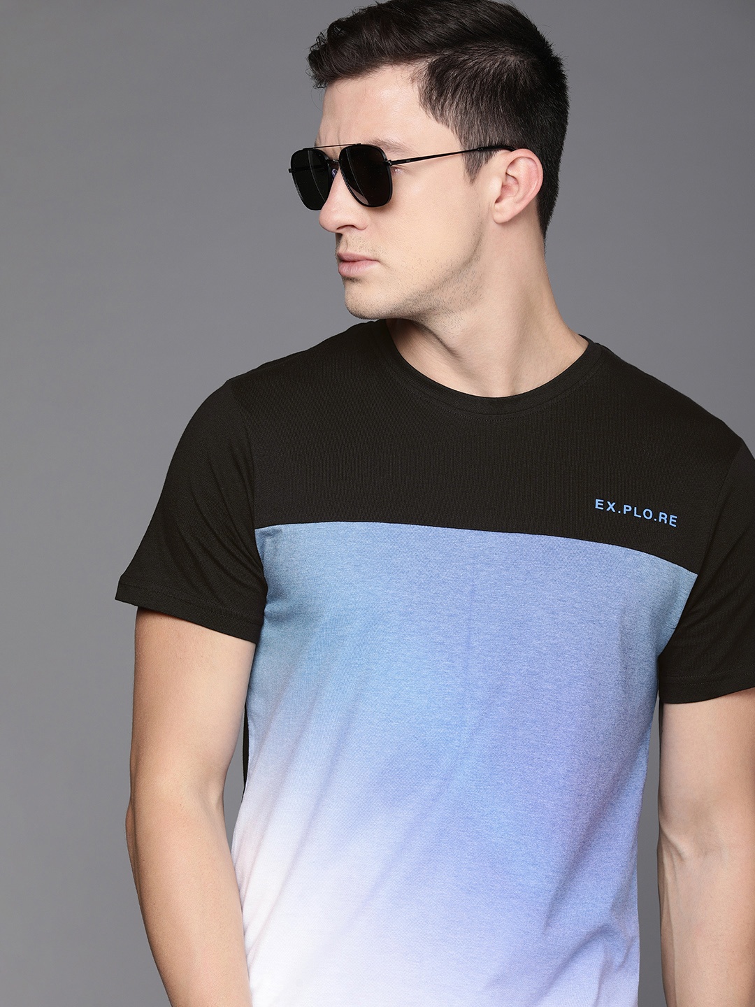 

WROGN Men Black & Blue Colourblocked Printed Slim Fit Casual T-shirt
