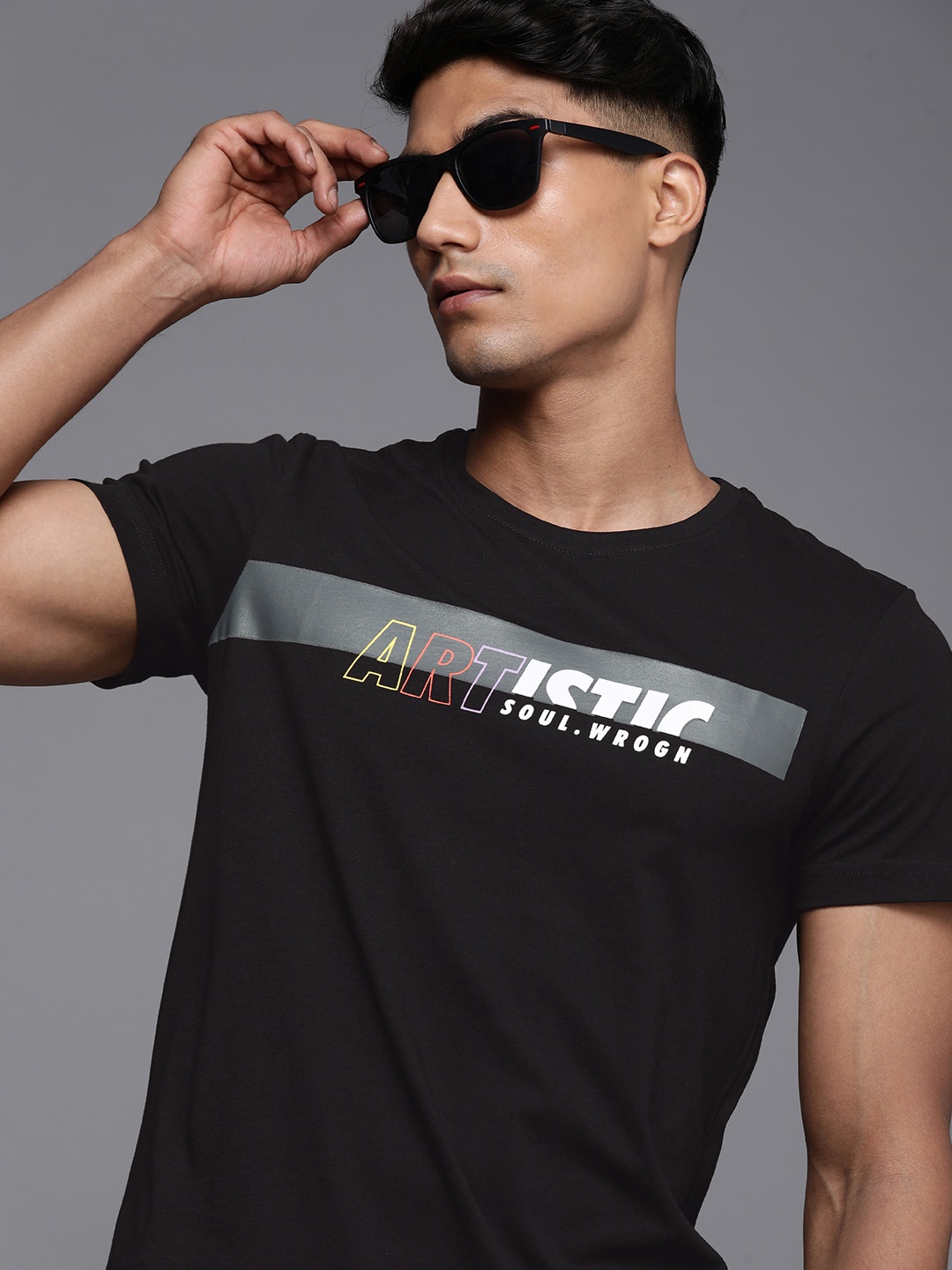 

WROGN Men Black Printed Round Neck T-shirt