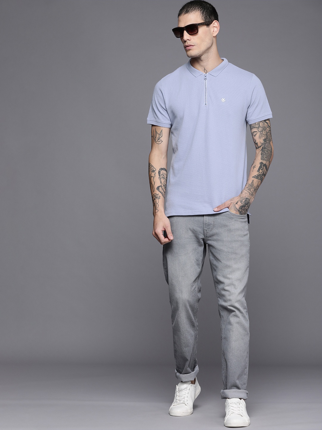 

WROGN Men Purple Polo Collar Self Design Polo Collar Slim Fit T-shirt