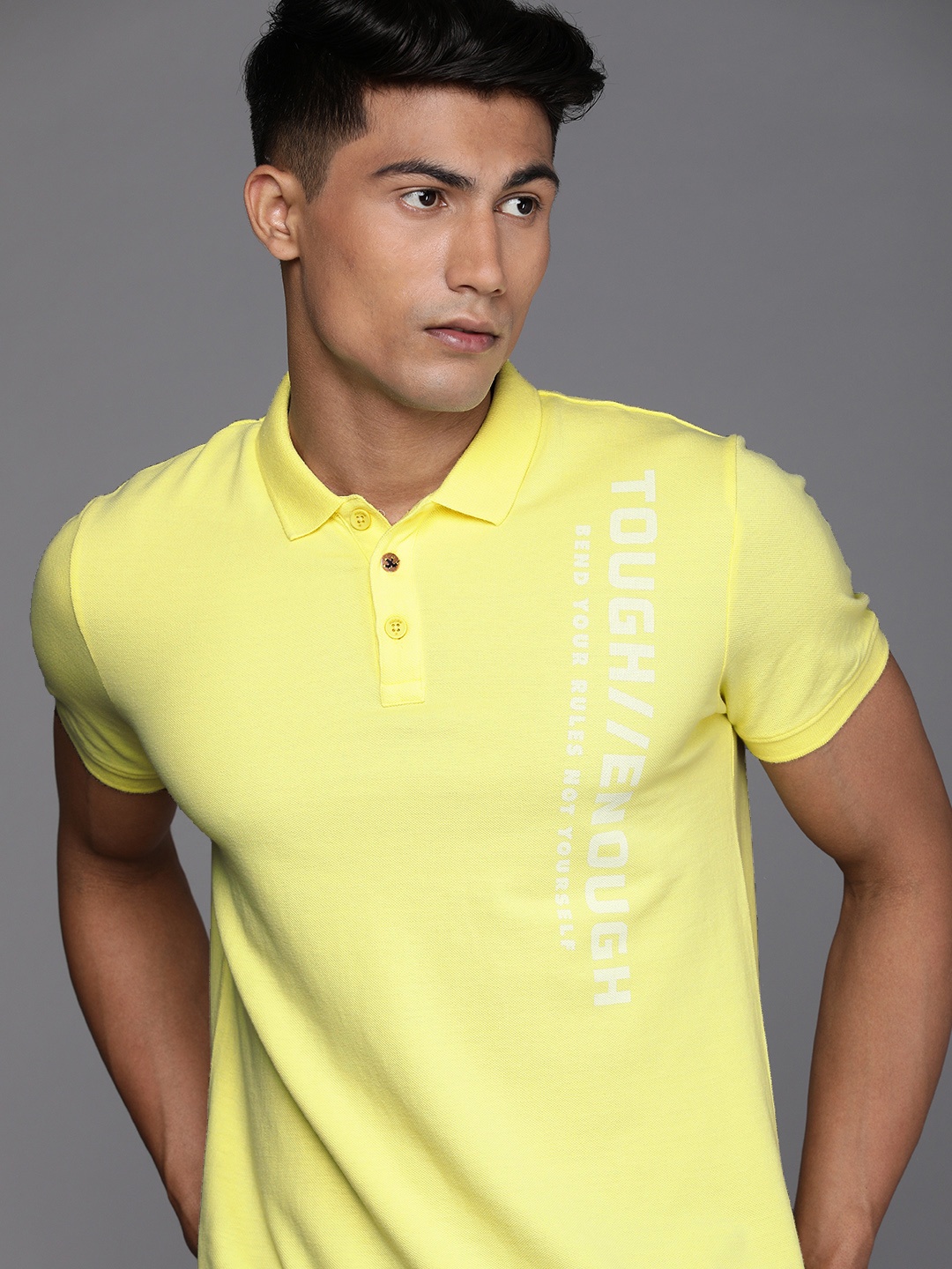 

WROGN Men Yellow & White Typography Printed Polo Collar Slim Fit T-shirt