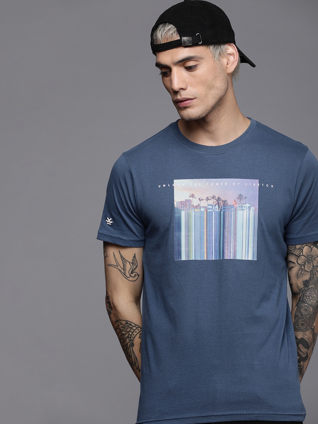 

WROGN Men Navy Blue Printed Pure Cotton Slim Fit T-shirt