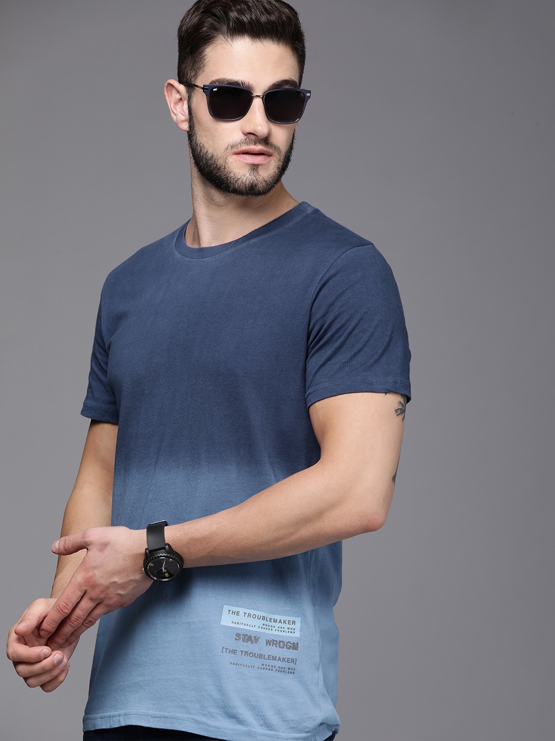 

WROGN Men Navy Blue Tie and Dye Pure Cotton Slim Fit T-shirt