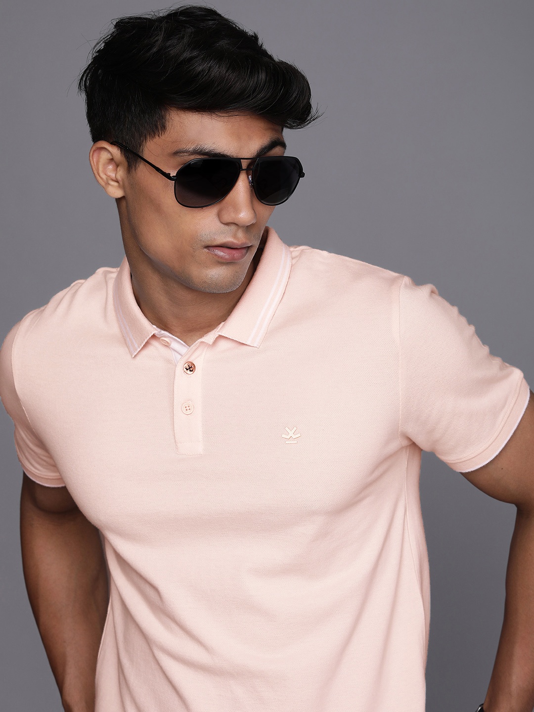 

WROGN Men Light Pink Solid Polo Collar Pure Cotton Slim Fit T-shirt