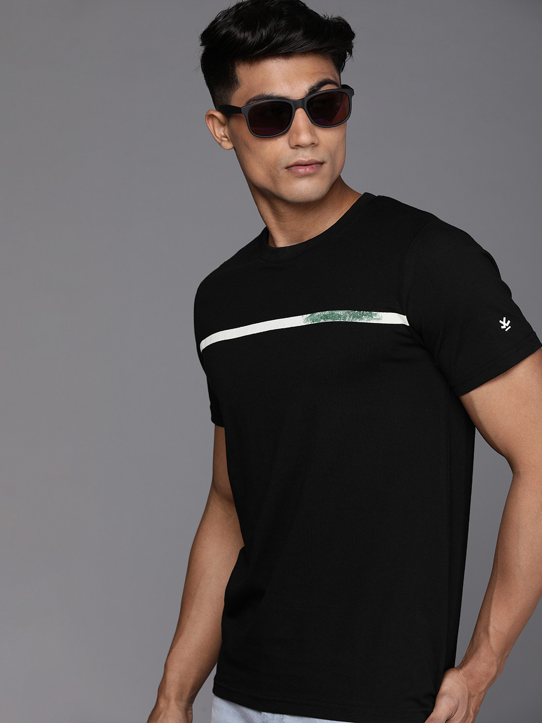 

WROGN Men Black Striped Slim Fit T-shirt