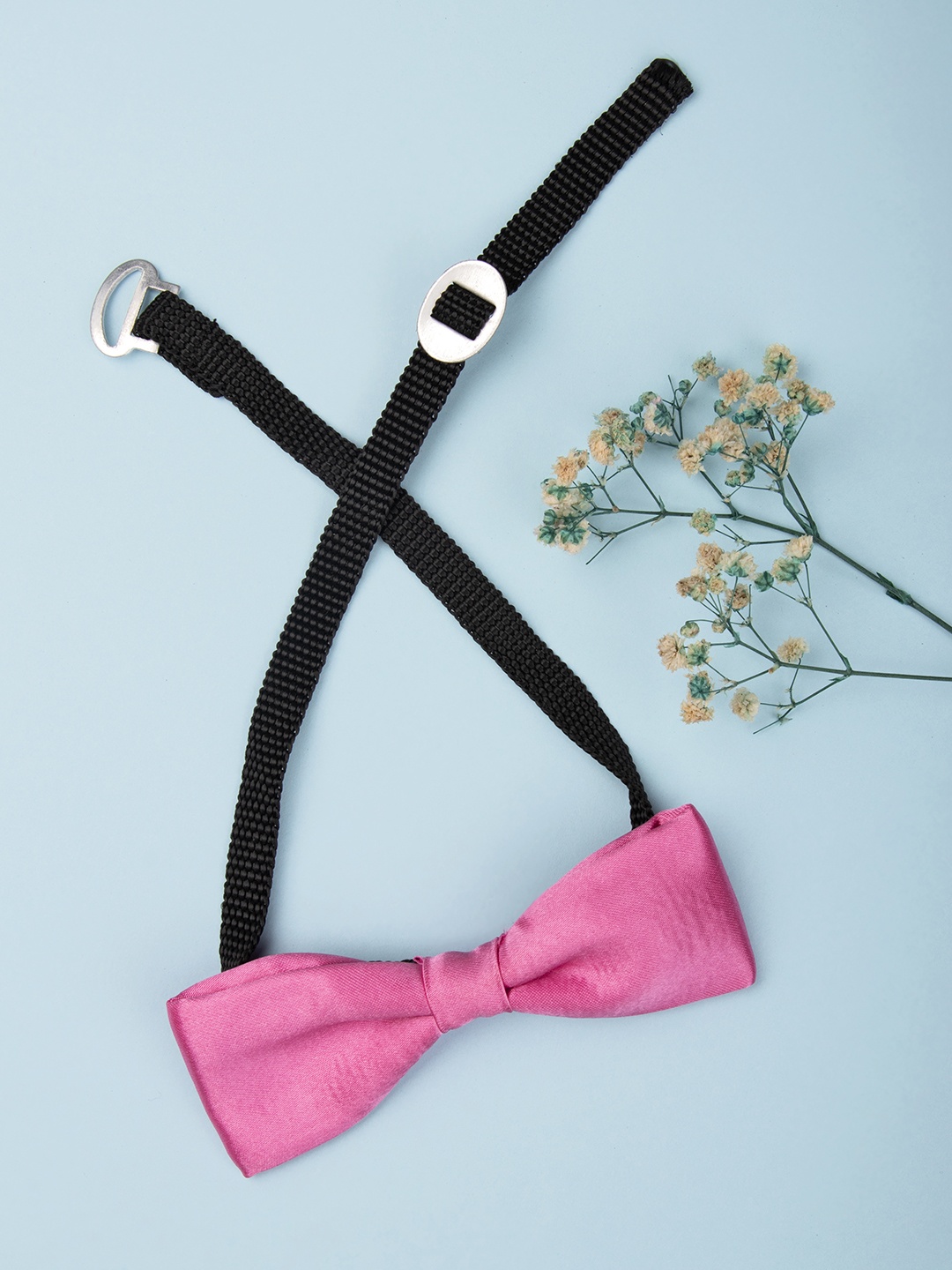 

Arendelle Boys Pink & Black Bow Tie