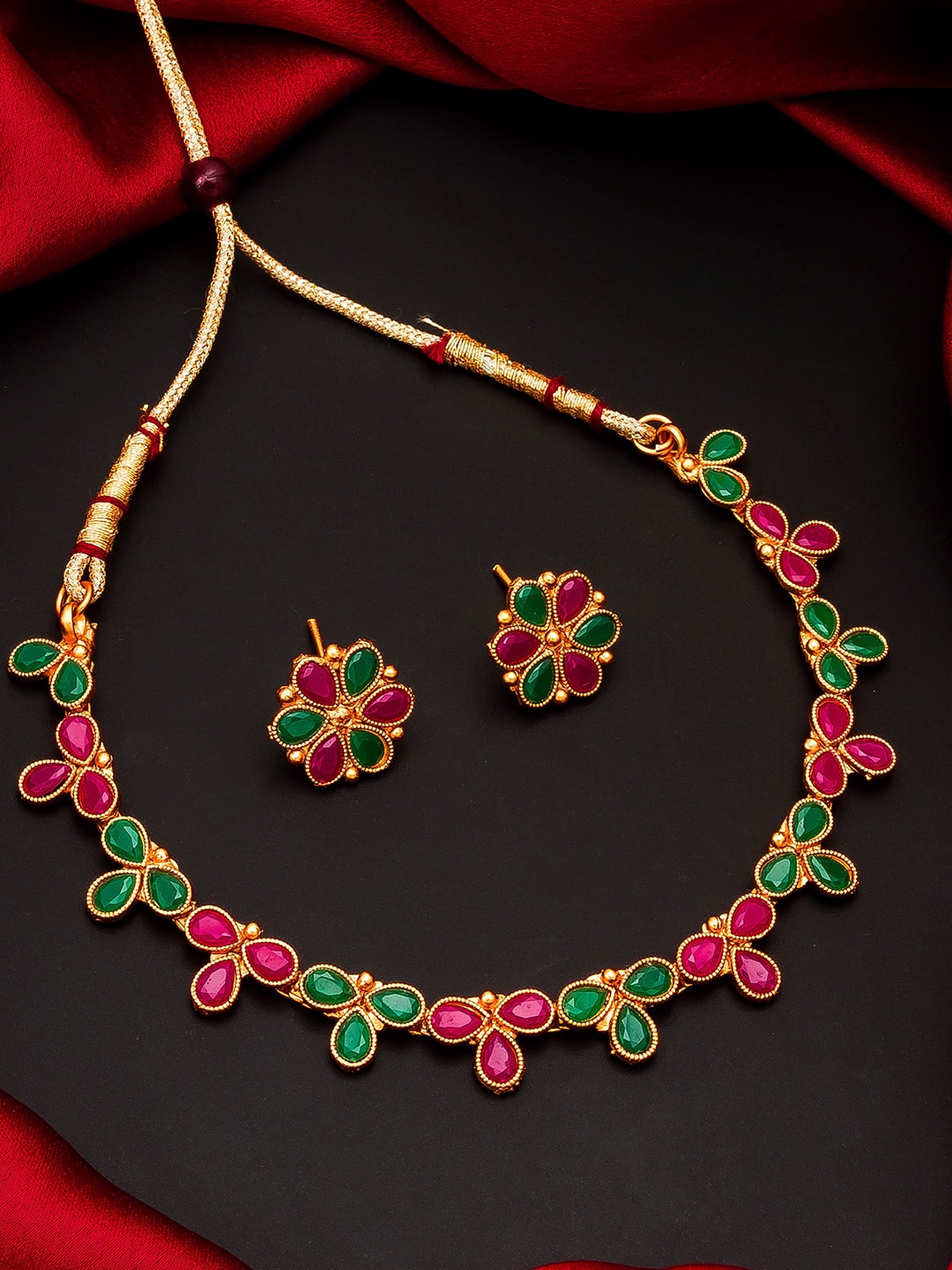 

aadita Pink & Gold-Toned Stone-Studded Meenakari Jewellery Set