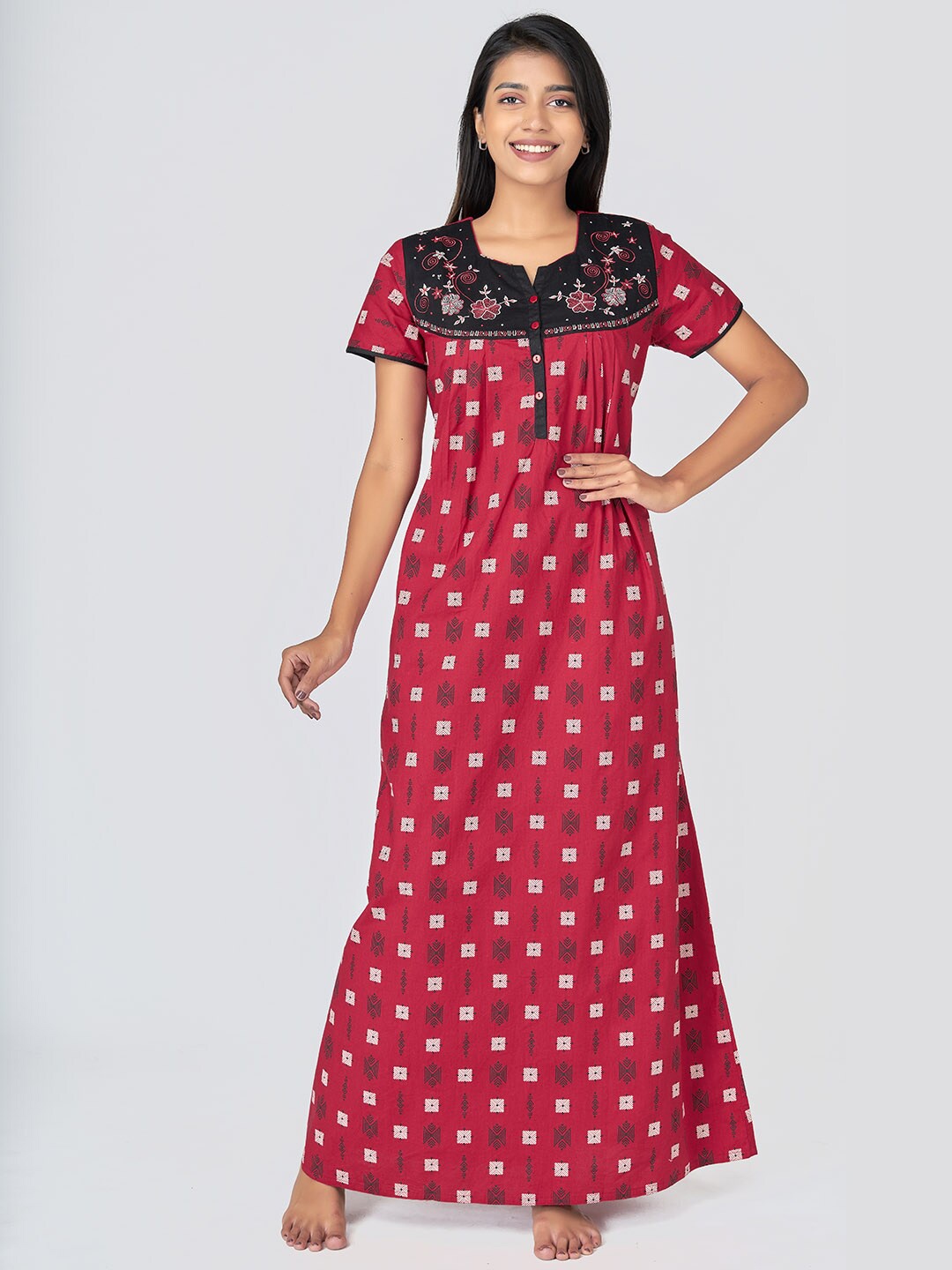 

Maybell Red & White Geometric Printed Pure Cotton Maxi Nightdress