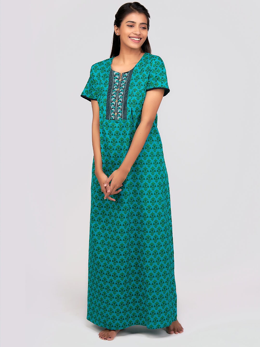 

Maybell Women Green Ethnic Motifs Printed Maxi Nightdress