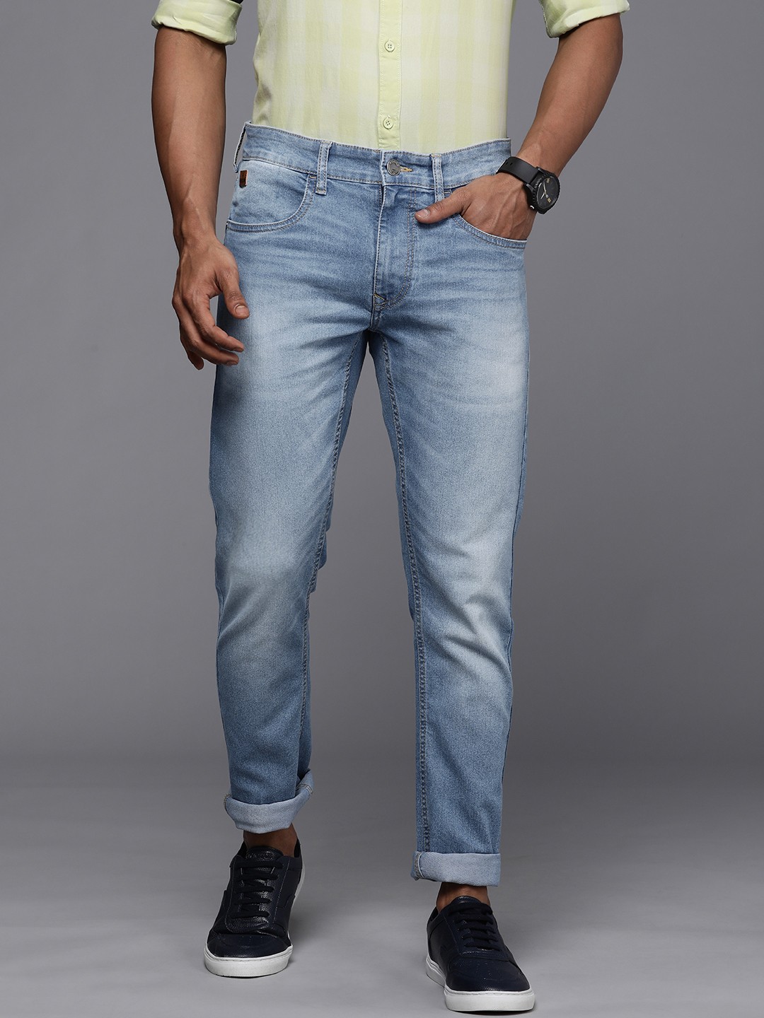 

WROGN Men Blue Slim Fit Heavy Fade Stretchable Jeans