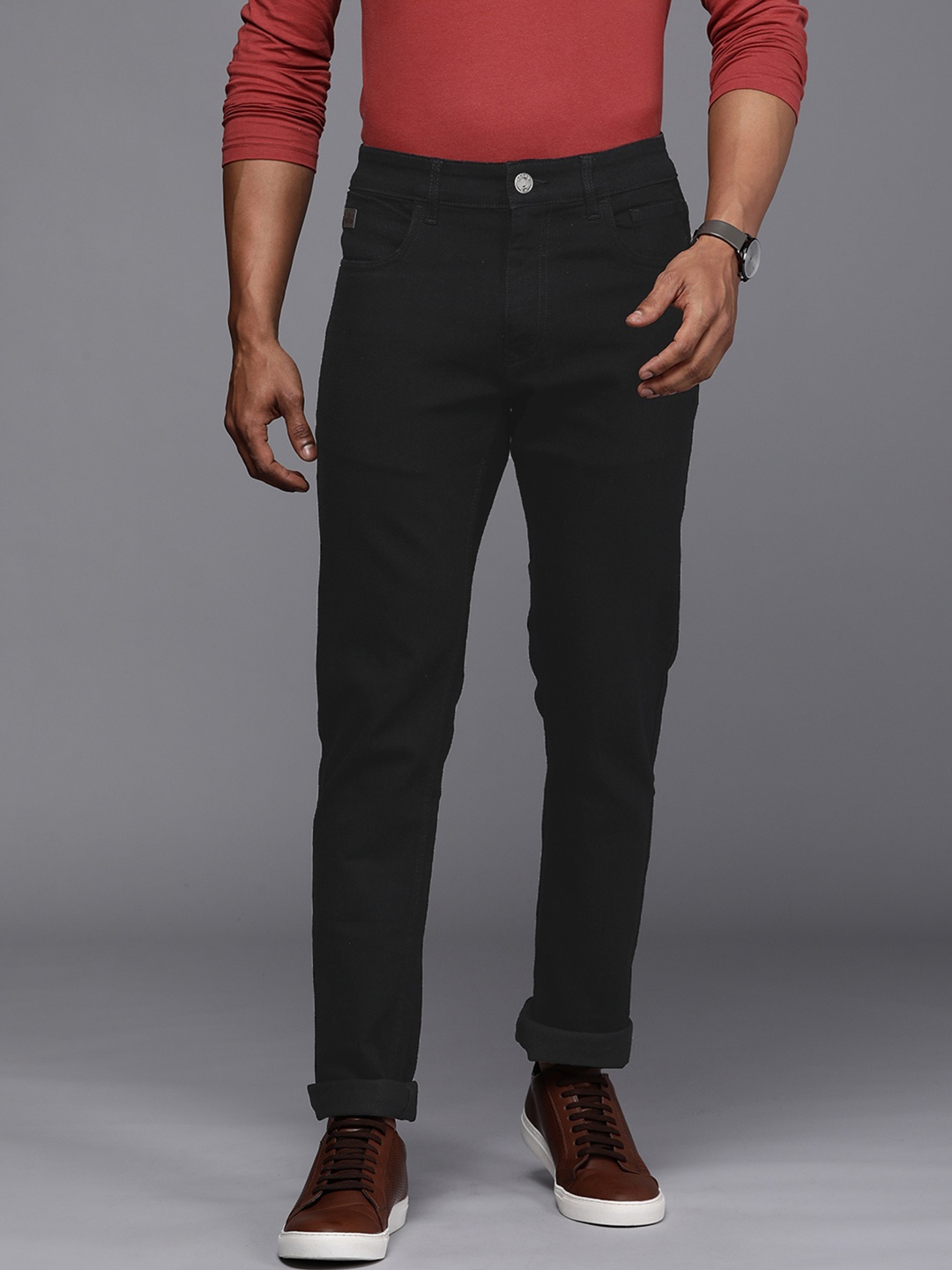 

WROGN Men Black Solid Mid Rise Slim Fit Stretchable Casual Jeans