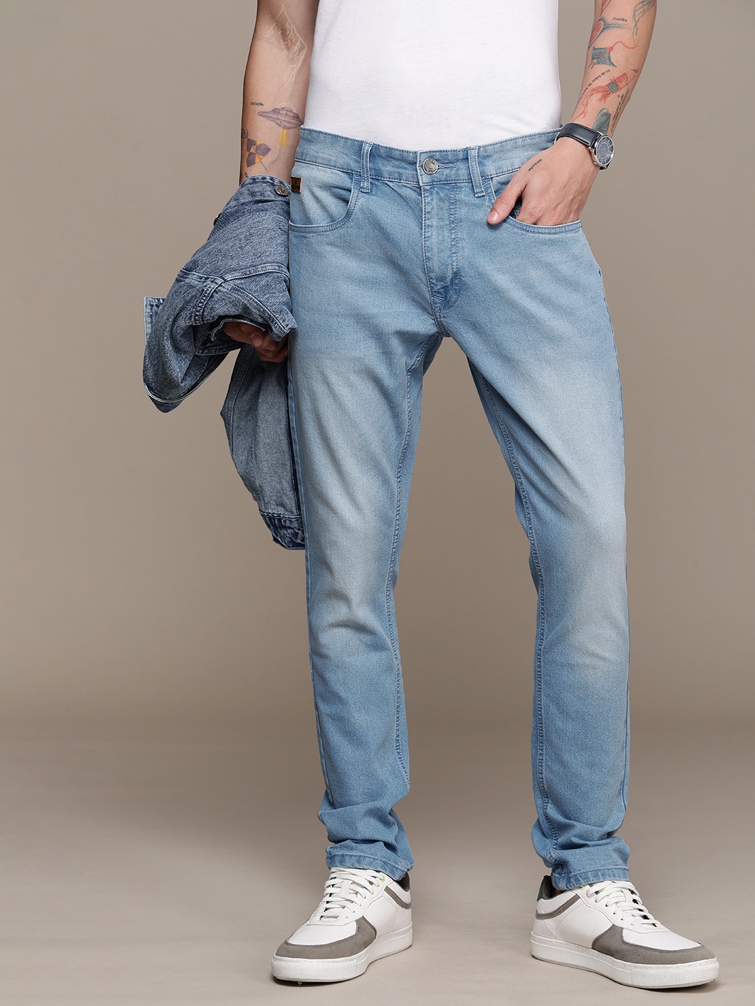 

WROGN Men Slim Fit Heavy Fade Stretchable Jeans, Blue