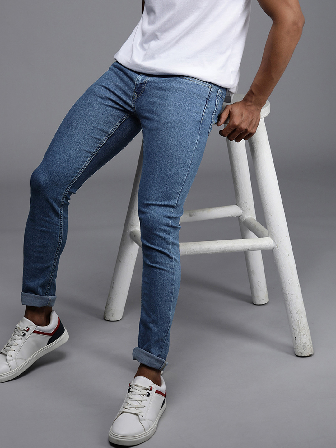 

WROGN Men Blue Slim Fit Stretchable Jeans