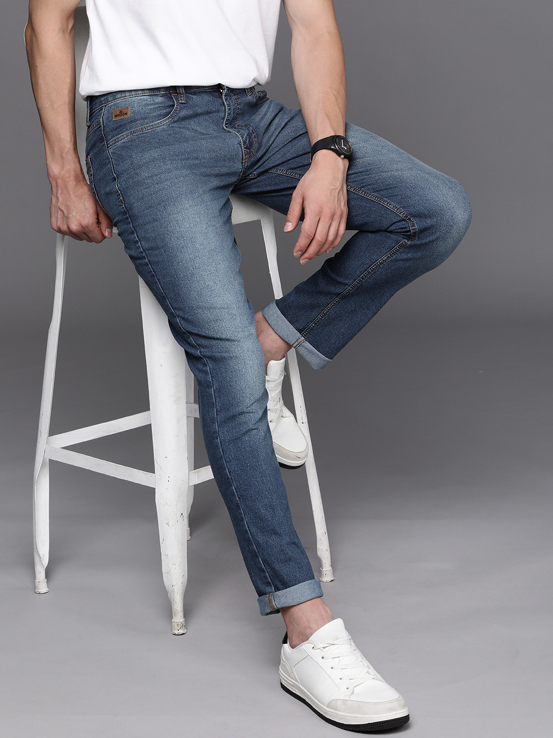 

WROGN Men Blue Heavy Fade Stretchable Slim Fit Casual Jeans