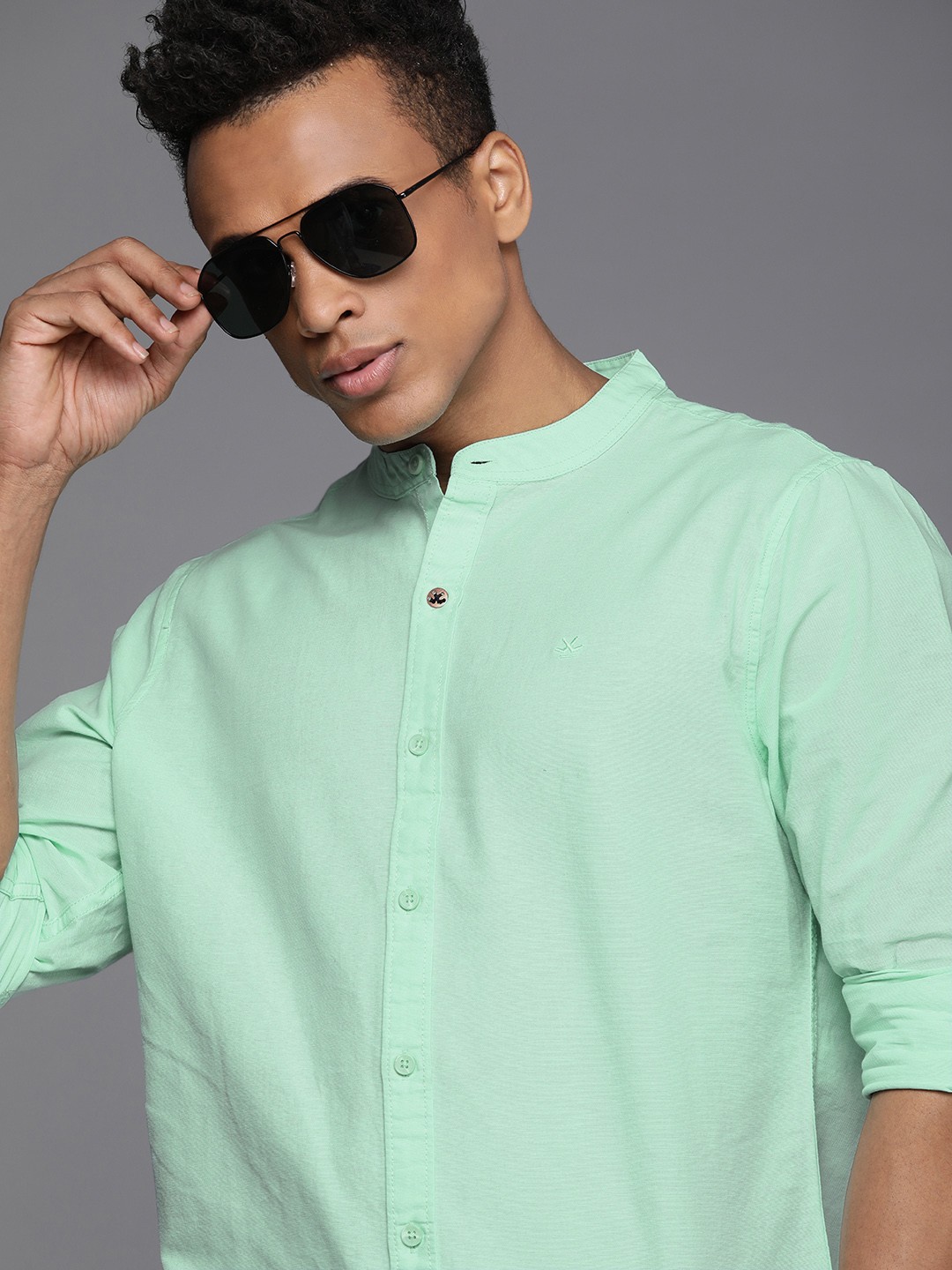 

WROGN Men Light Green Solid Slim Fit Pure Cotton Casual Shirt